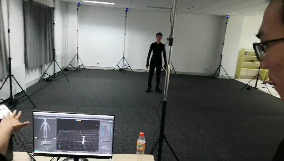 人体动作捕捉[00_00_01][20200715-152742].png